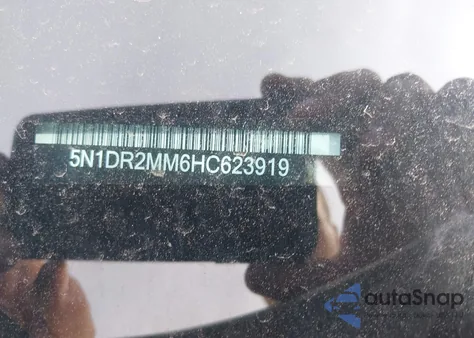 2017 Nissan Pathfinder Sv z USA, uszkodzony, nr VIN 5N1DR2MM6HC623919